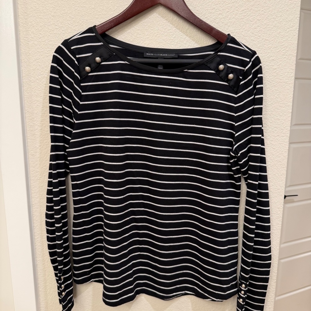 White House/Black Market Long Sleeve T-shirt